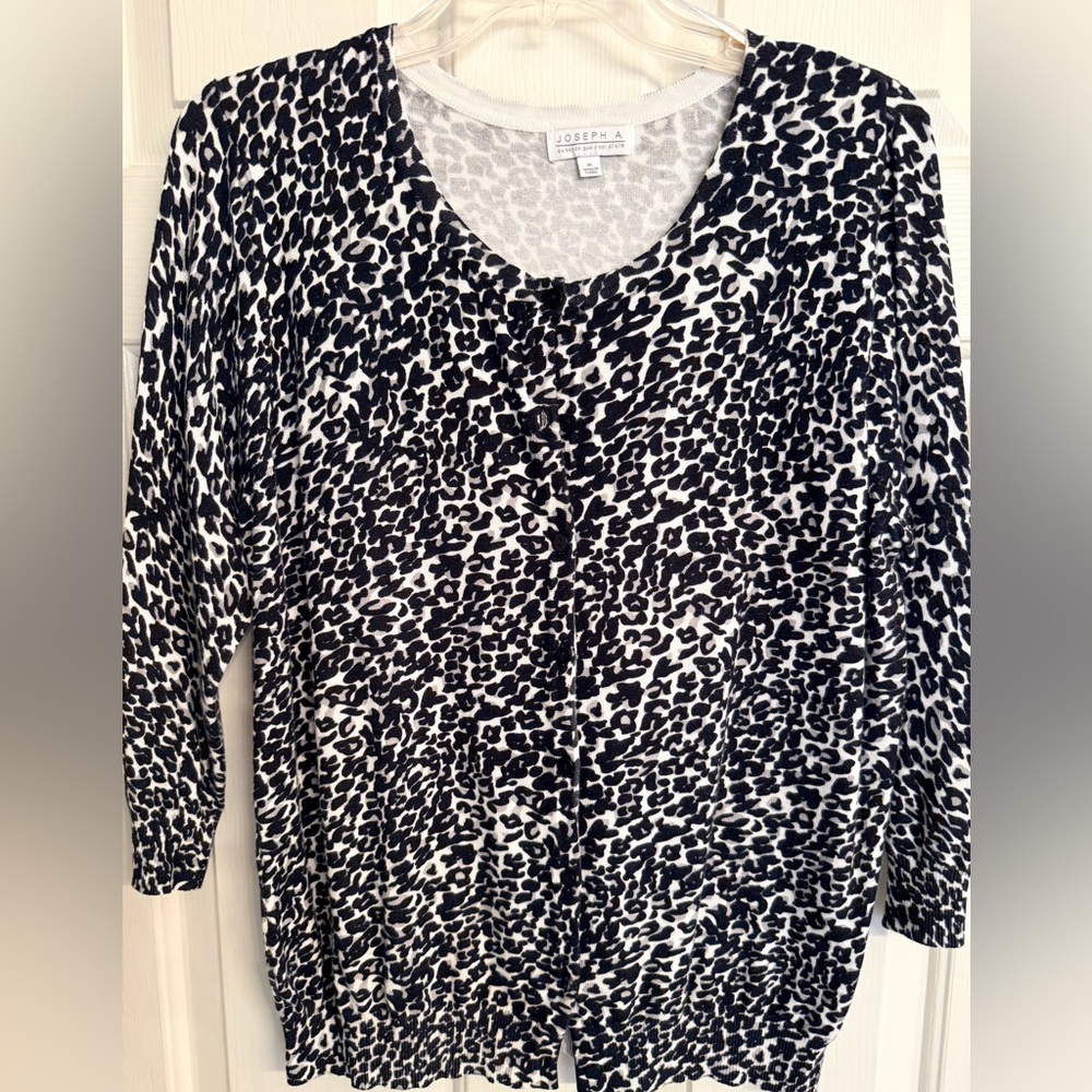 XL Black and White Animal Print 3/4 Length Button Down Cardigan Sweater